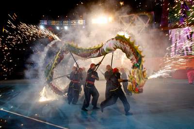 ●舞龍+煙花四射